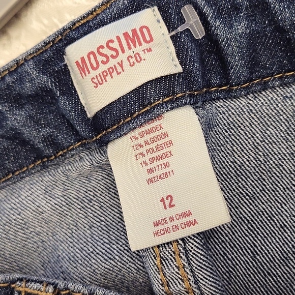 Mossimo Supply Co Size 12 A-Line Medium Wash Button Jean Skirt - Picture 3 of 3